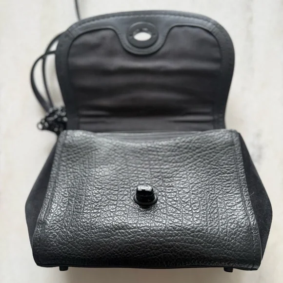 COACH Faye Crossbody Purse Bag All Black Pebbled Leather Flap F1880-F22349 - Picture 9 of 15